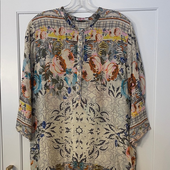 Floral Patterned Tunic Top - Picture 4 of 4